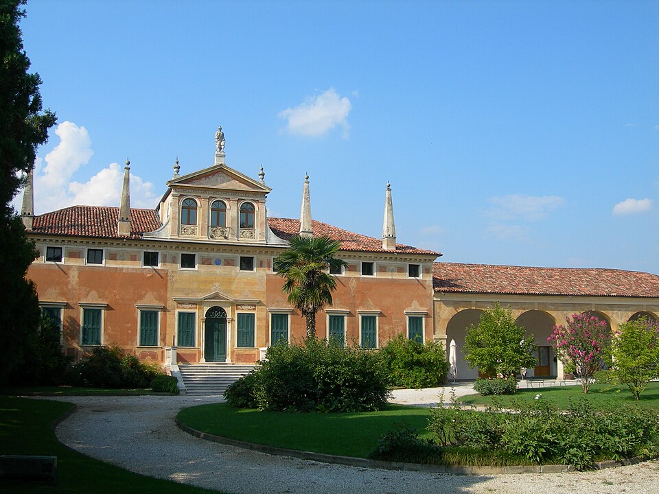 Villa_Manin_Cantarella Info.giacomuzzi, CC0, via Wikimedia Commons