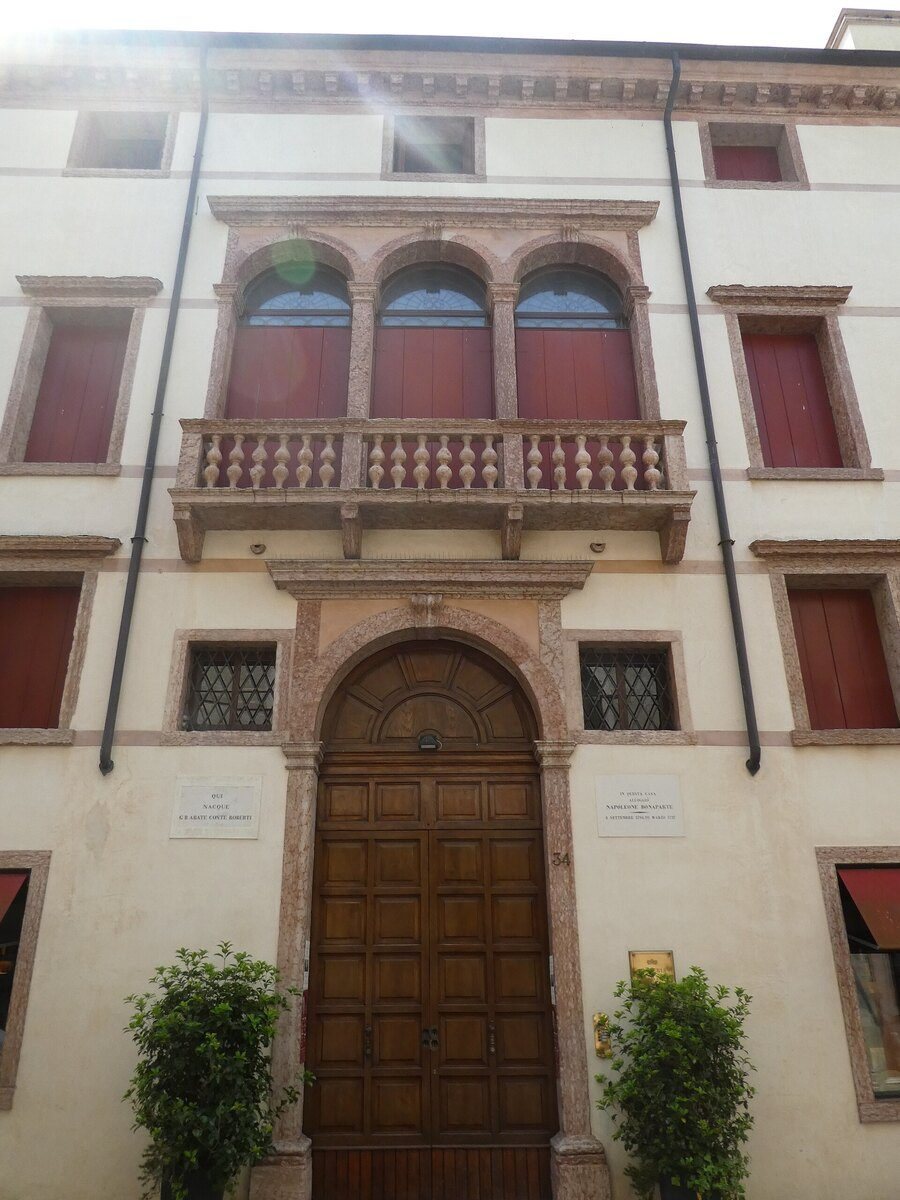 Libreria Palazzo Roberti